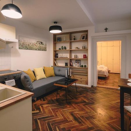 Skau Family Venturska Apartamento Bratislava Exterior foto