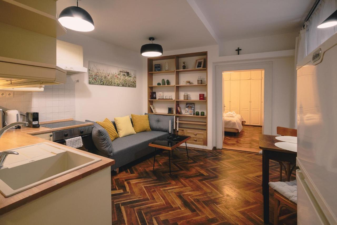 Skau Family Venturska Apartamento Bratislava Exterior foto